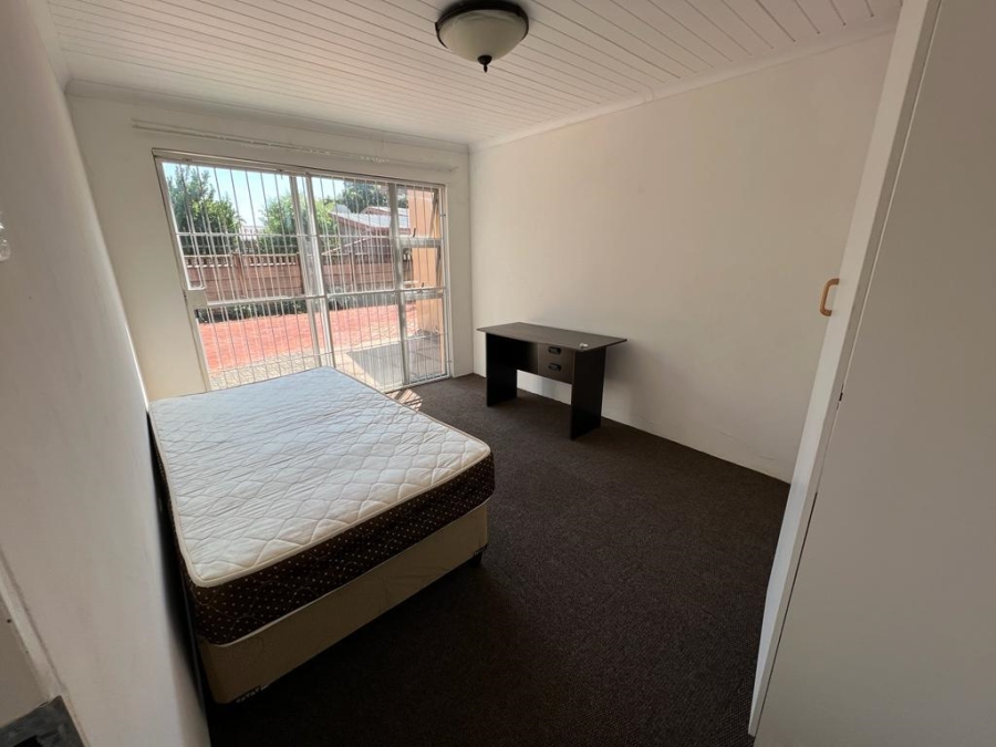 7 Bedroom Property for Sale in Brandwag Free State
